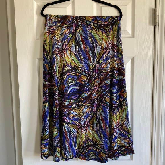 LuLaRoe Maxi Skirt - Picture 2 of 5